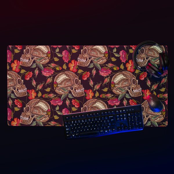 Skull Garden Elegance Gaming Mouse Pad