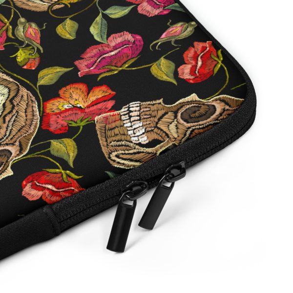 Skull Garden Elegance Laptop Sleeve