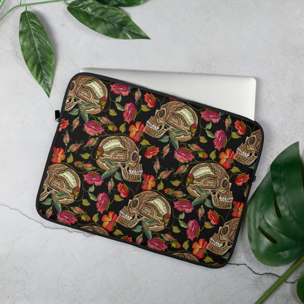 Skull Garden Elegance Laptop Sleeve